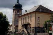 l'église et la mairie